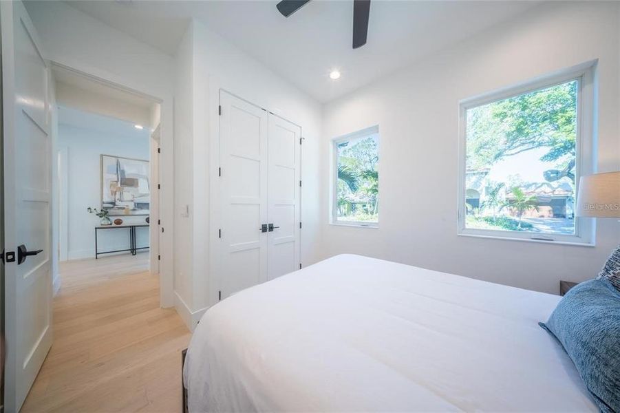 Furnished interior view inside a new home in , Sarasota (Image 40).