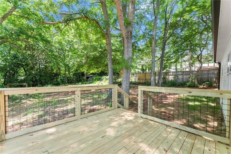 Exterior details and patio area of a home in , Jefferson (Image 3).