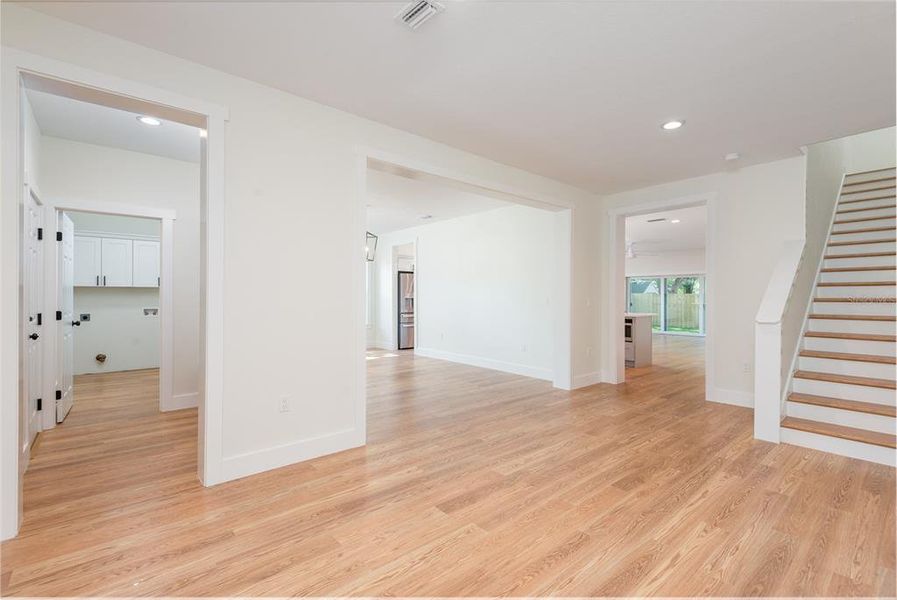 Spacious, unfurnished interior of a new home in , Tampa (Image 17).