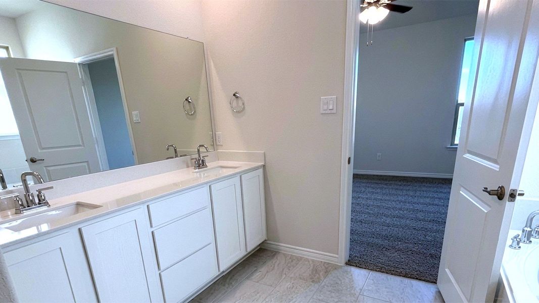 Furnished interior view inside a new home in Lakewood Trails, Forney (Image 7). Furnished interior view inside a new home in Lakewood Trails, Forney (Image 7).
