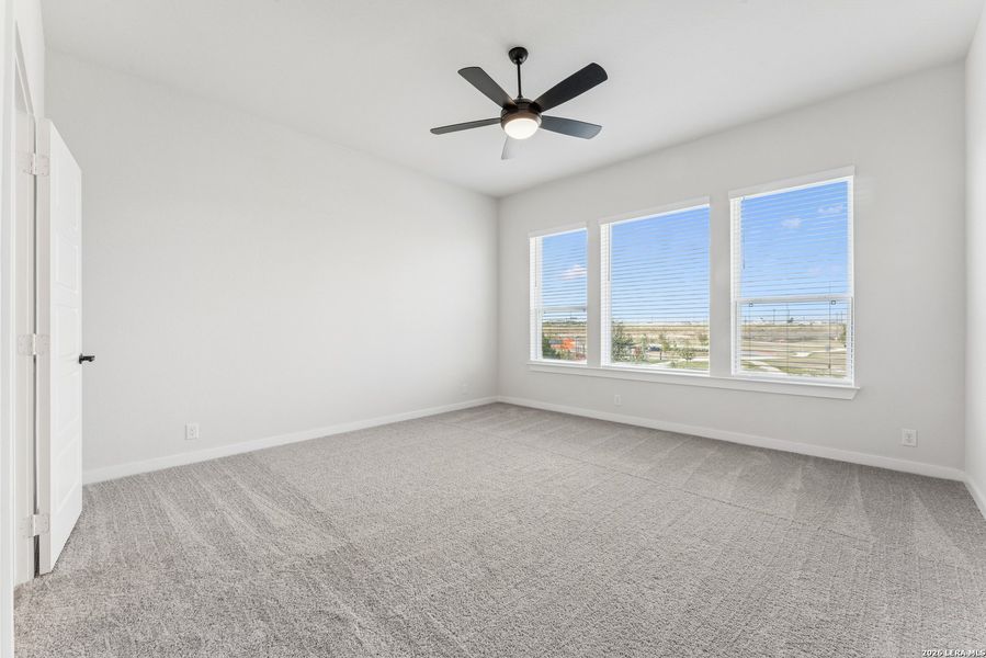 Spacious, unfurnished interior of a new home in Mayfair - Select Garden Series, New Braunfels (Image 7). Spacious, unfurnished interior of a new home in Mayfair - Select Garden Series, New Braunfels (Image 7).