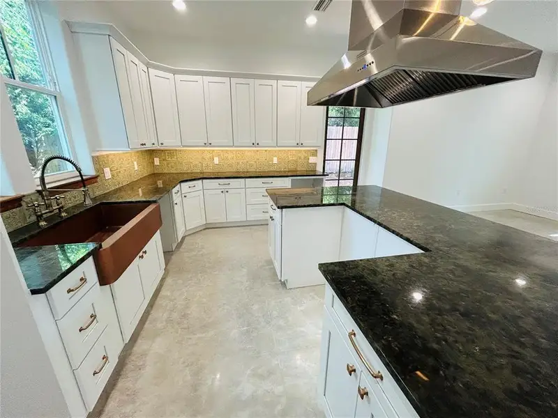 Furnished interior view inside a new home in , Gainesville (Image 6).