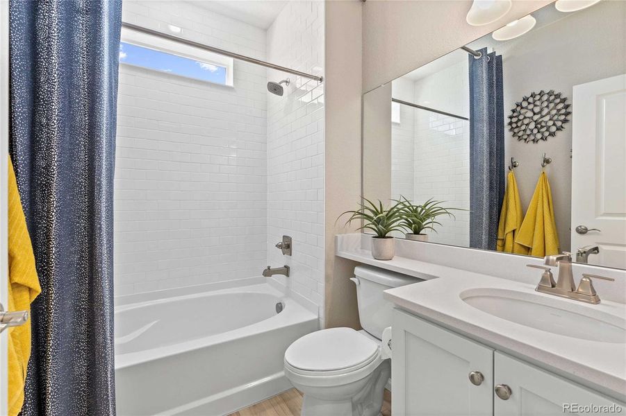 Furnished interior view inside a new home in , Aurora (Image 22).