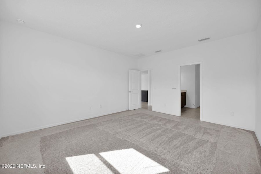 Spacious, unfurnished interior of a new home in Hyland Trail, Green Cove Springs (Image 37). Spacious, unfurnished interior of a new home in Hyland Trail, Green Cove Springs (Image 37).