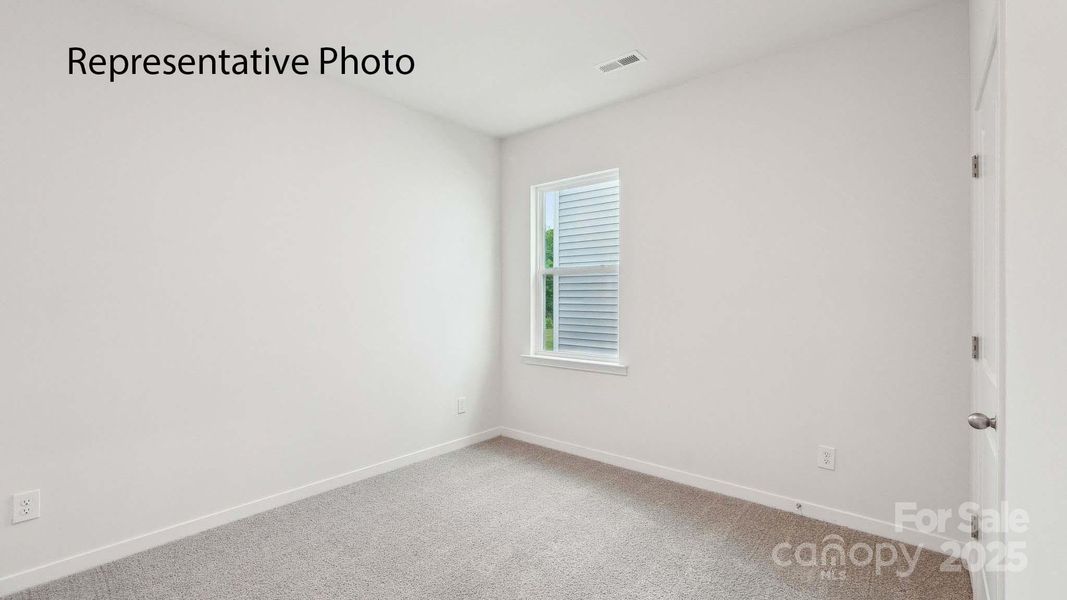 Spacious, unfurnished interior of a new home in Clark Creek Landing, Lincolnton (Image 28).