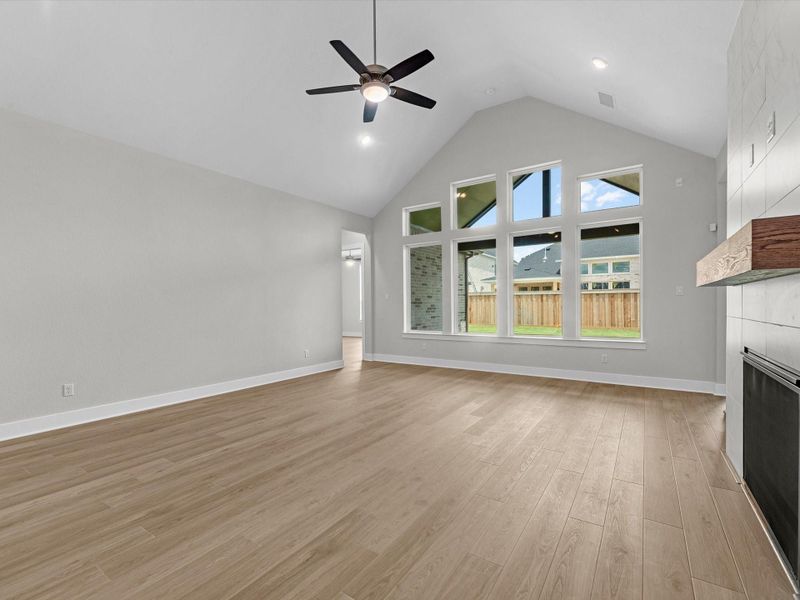 Spacious, unfurnished interior of a new home in Dunham Pointe, Cypress (Image 23). Spacious, unfurnished interior of a new home in Dunham Pointe, Cypress (Image 23).