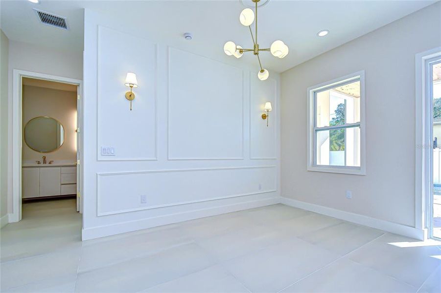 Spacious, unfurnished interior of a new home in , Tampa (Image 75).