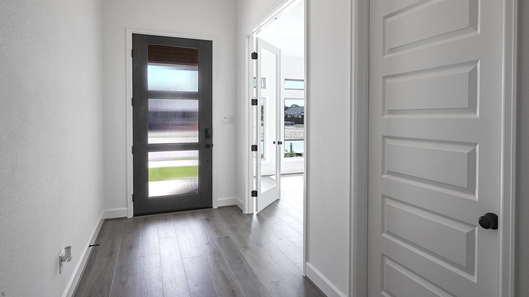 Spacious, unfurnished interior of a new home in Juniper Springs, Lockhart (Image 19).