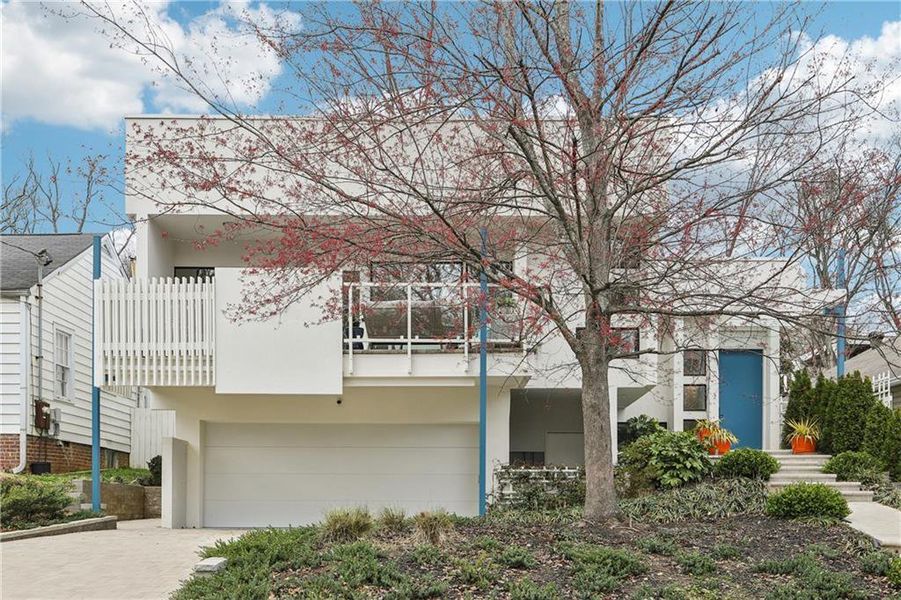 Image 54 of a home in .