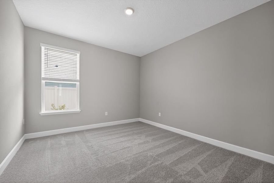 Spacious, unfurnished interior of a new home in Headwaters at Lofton Creek, Yulee (Image 28).