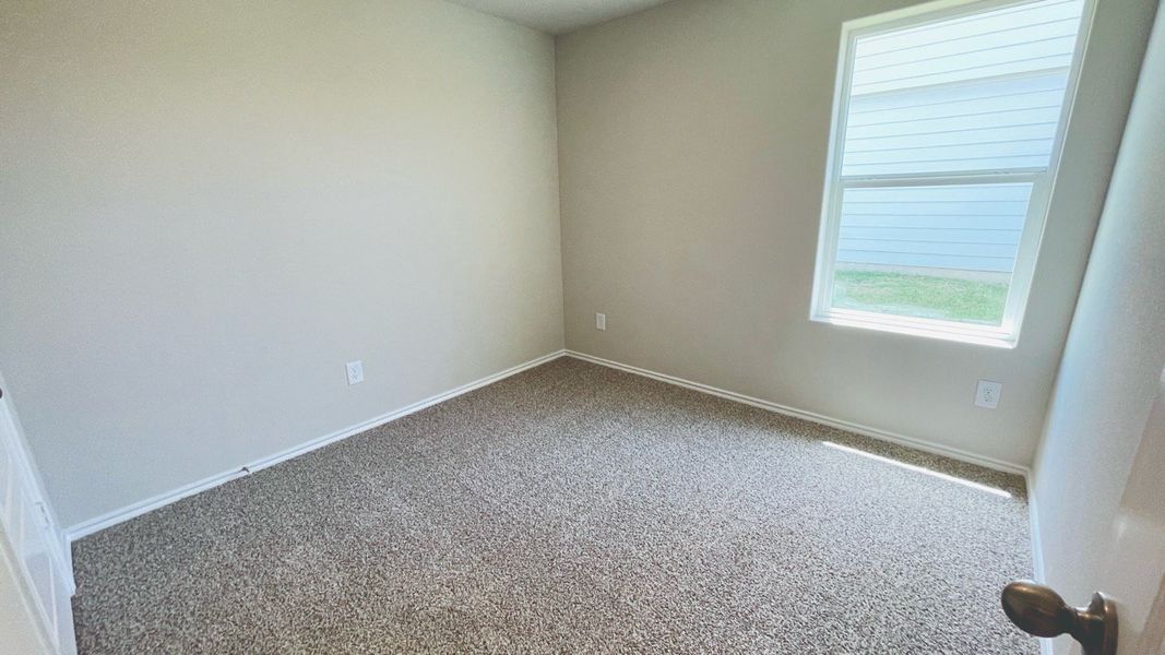 Spacious, unfurnished interior of a new home in Sunnycreek, Crowley (Image 15).