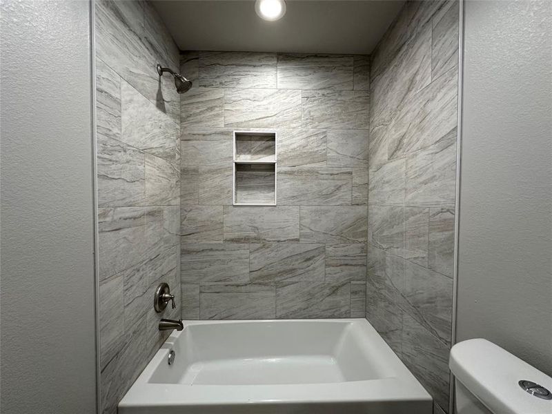 Spacious, unfurnished interior of a new home in , Comanche (Image 26).