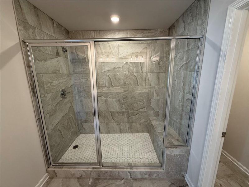 Image 14 of a home in Longview Run.