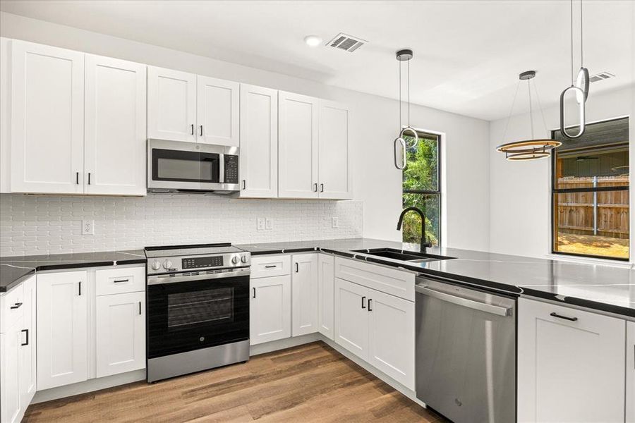 Furnished interior view inside a new home in , Granbury (Image 7). Furnished interior view inside a new home in , Granbury (Image 7).