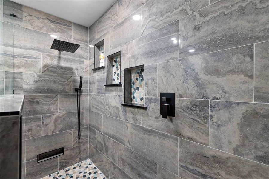 Image 37 of a home in .