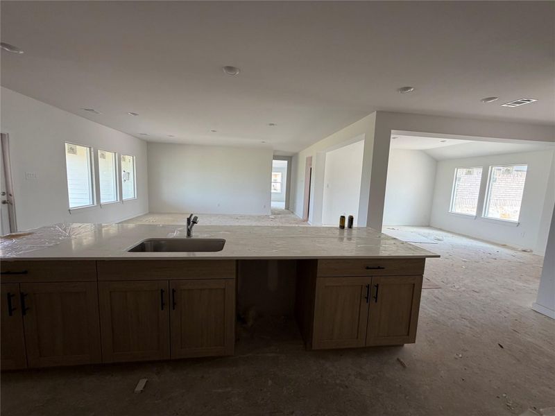 *Images and 3D tour are for illustration only and options may vary from home as built.