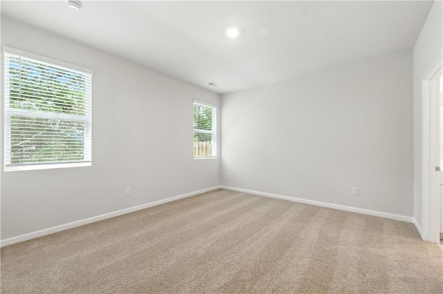 Spacious, unfurnished interior of a new home in , Acworth (Image 23).