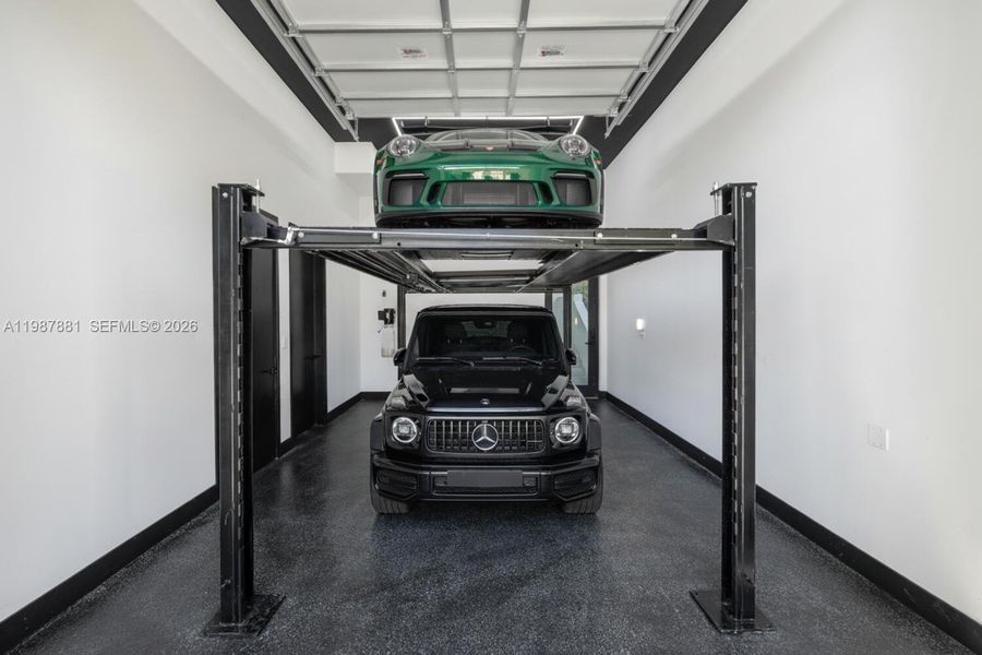 Image 83 of a home in .