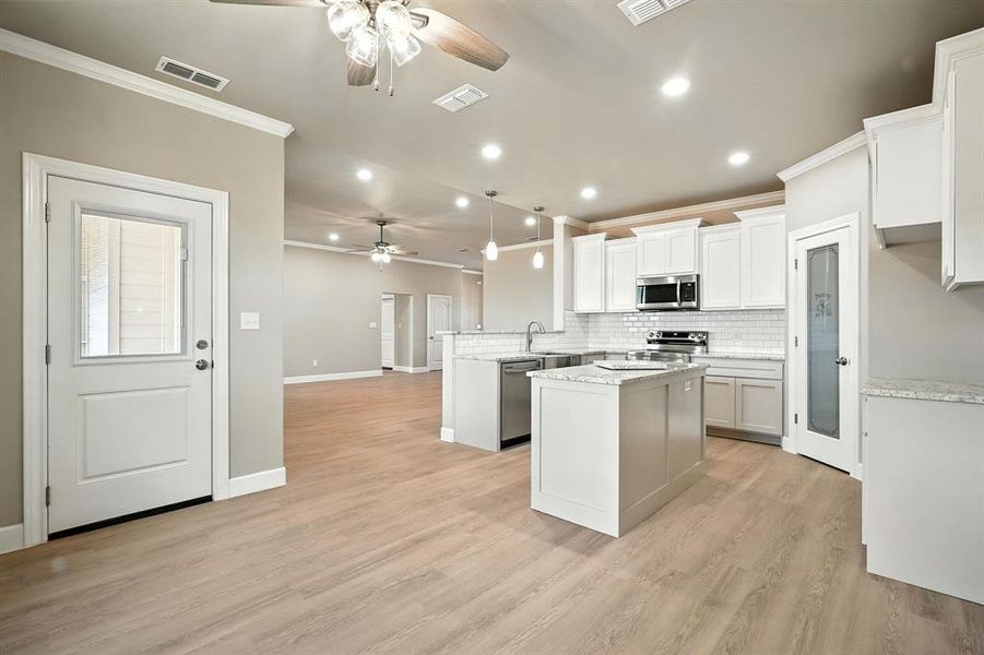 Furnished interior view inside a new home in , Abilene (Image 6).