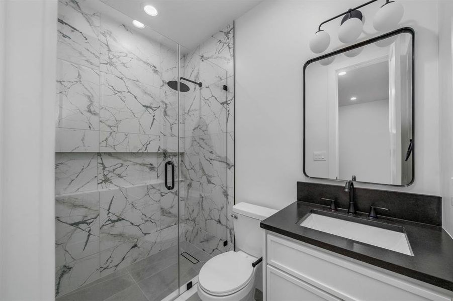 Furnished interior view inside a new home in , Dallas (Image 6).