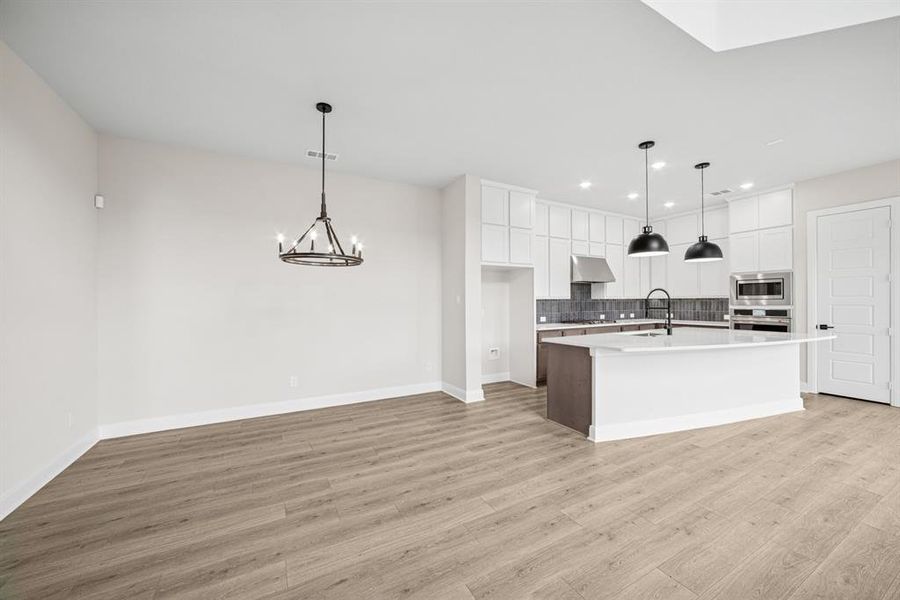 Spacious, unfurnished interior of a new home in Walsh Cottage, Fort Worth (Image 17).