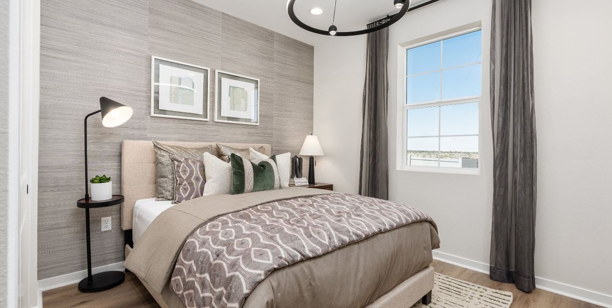 Horizon at Cascade Landing - 1440x724 (47)