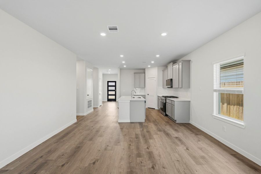 Spacious, unfurnished interior of a new home in Mirabella, Brookshire (Image 22).