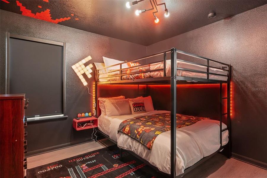 Furnished interior view inside a new home in Windsor Cay Resort, Clermont (Image 47).