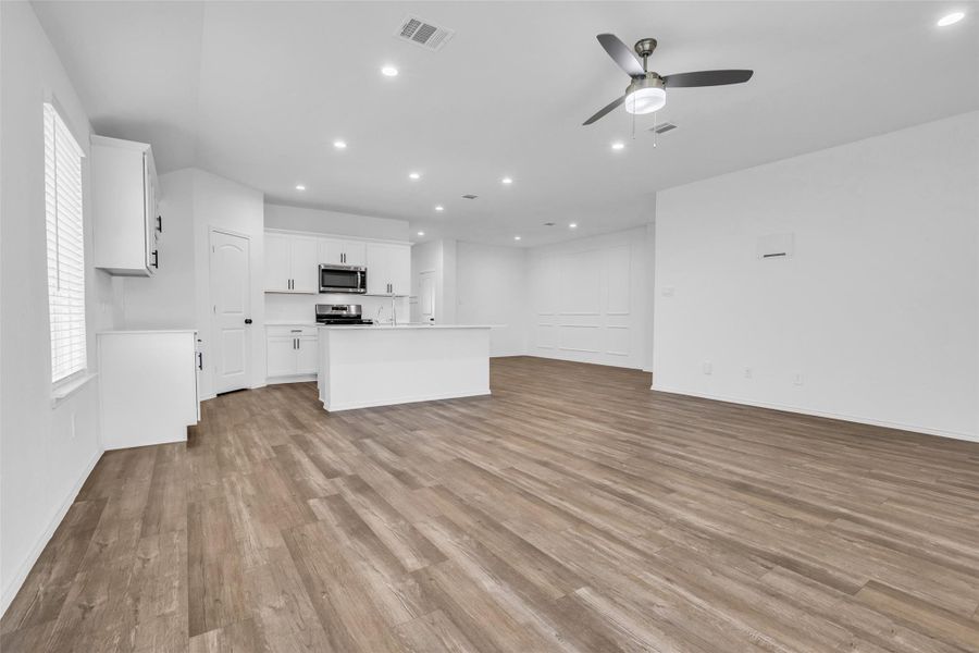 Spacious, unfurnished interior of a new home in River Ranch Meadows, Dayton (Image 22). Spacious, unfurnished interior of a new home in River Ranch Meadows, Dayton (Image 22).