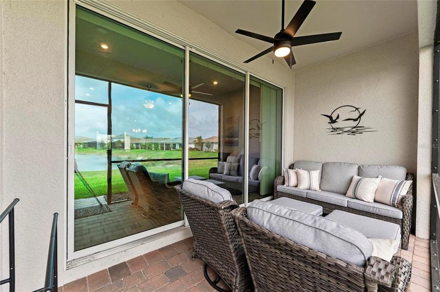Exterior details and patio area of a home in , Venice (Image 24).