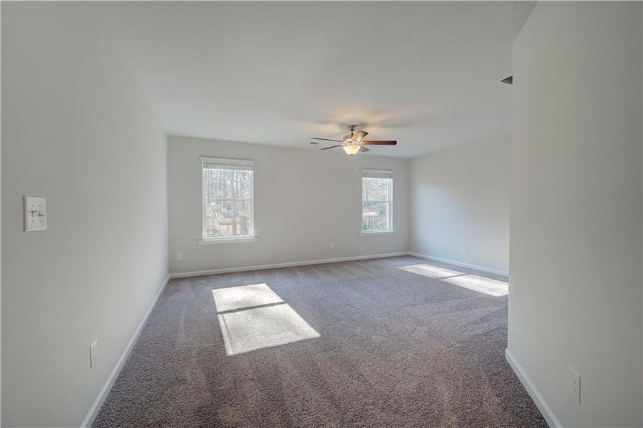 Spacious, unfurnished interior of a new home in Burchwood, Stockbridge (Image 28).