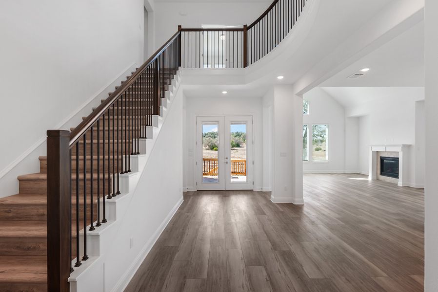 Representative unfurnished interior of a home built from the Hasley by Ashton Woods in The Estates at La Cima, San Marcos (Image 14).
