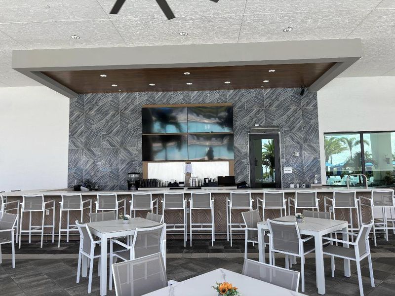 Valencia Walk Amenities