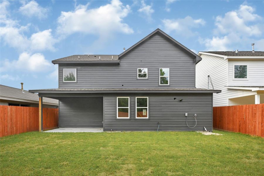 Private backyard with fresh sod and room to relax or play. Private backyard with fresh sod and room to relax or play.