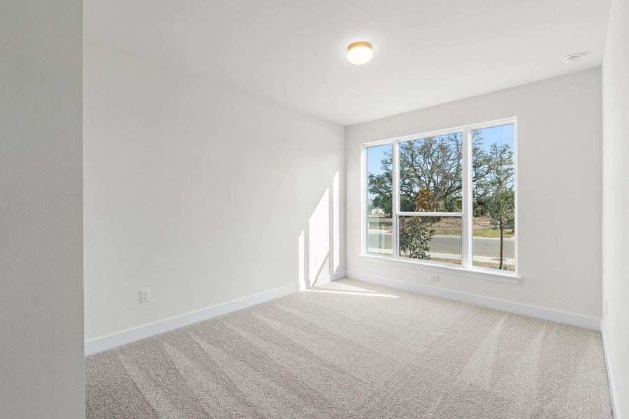 Spacious, unfurnished interior of a new home in Parmer Ranch, Georgetown (Image 30).