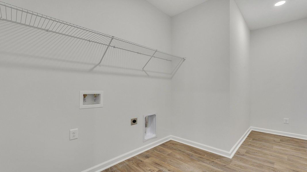 Spacious, unfurnished interior of a new home in Rice Hope, Port Wentworth (Image 14). Spacious, unfurnished interior of a new home in Rice Hope, Port Wentworth (Image 14).