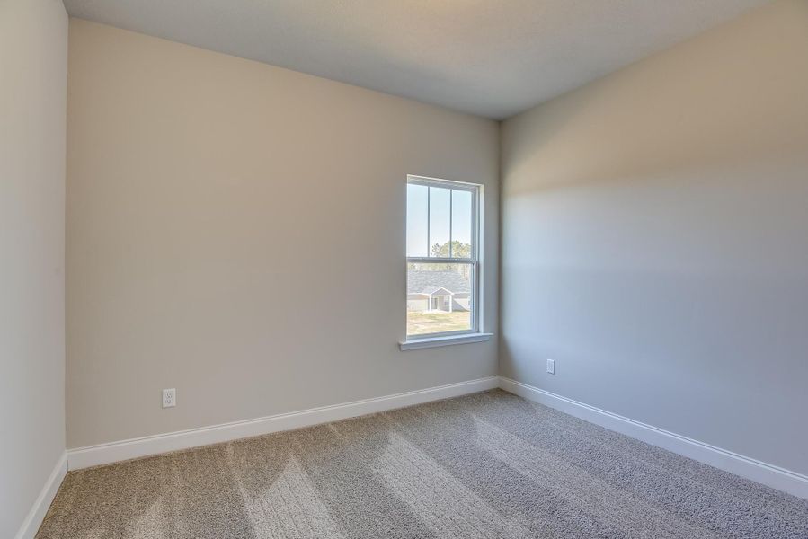 Spacious, unfurnished interior of a new home in , Edgefield (Image 5).