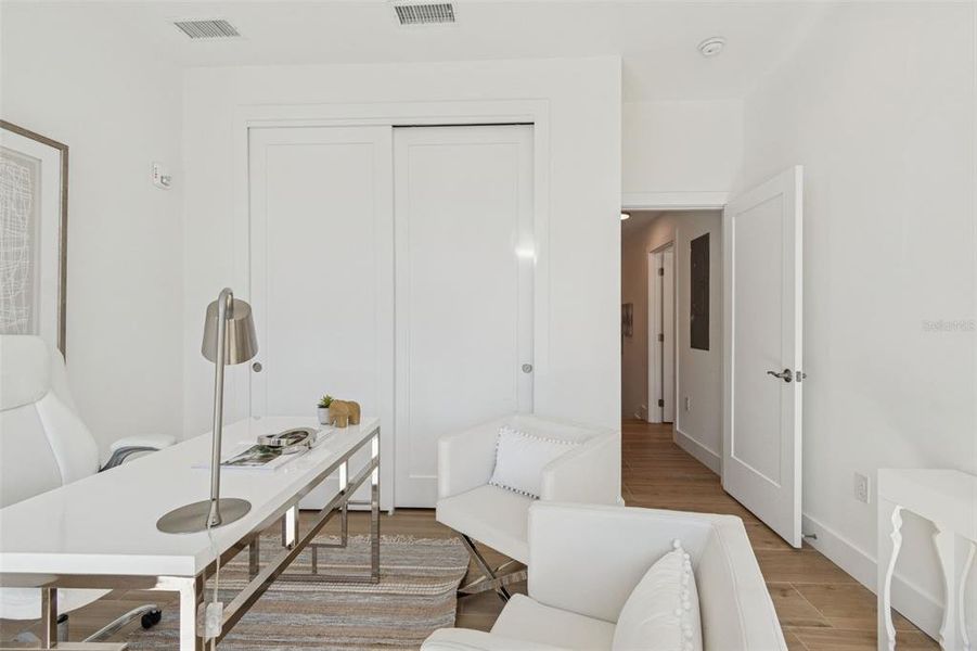 Furnished interior view inside a new home in , Sarasota (Image 10).