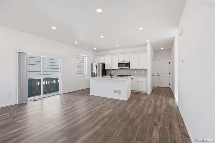 Image 32 of a home in Woodrose at Painted Prairie.