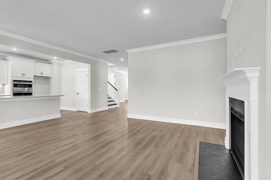 Spacious, unfurnished interior of a new home in Pineland Preserve, Summerville (Image 27). Spacious, unfurnished interior of a new home in Pineland Preserve, Summerville (Image 27).