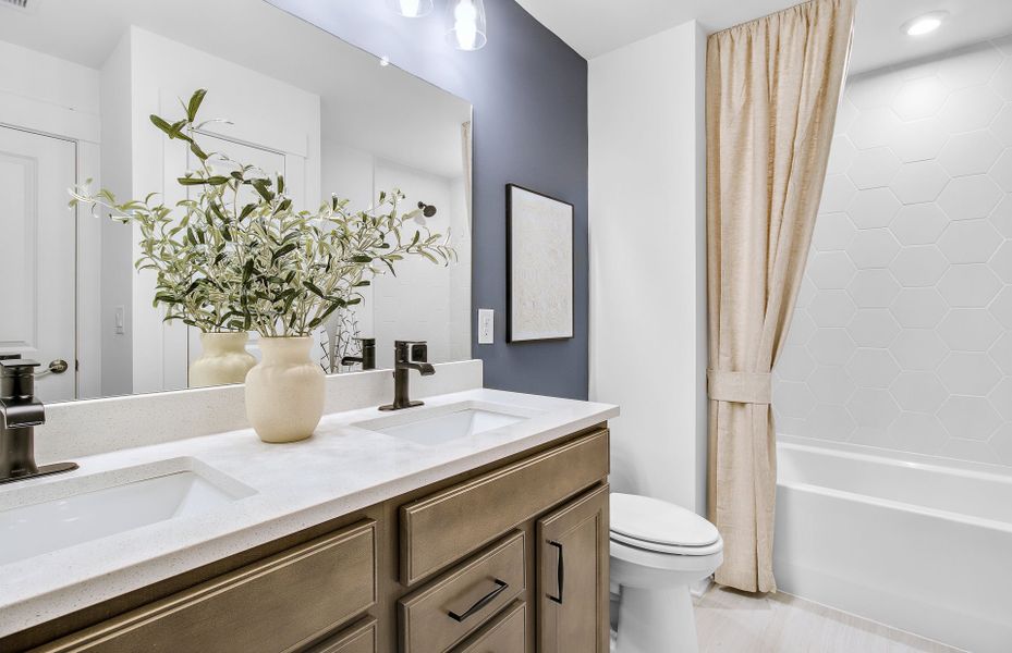 Representative furnished interior of a home built from the Continental by Pulte Homes in Hunters Creek, Flowery Branch (Image 50).