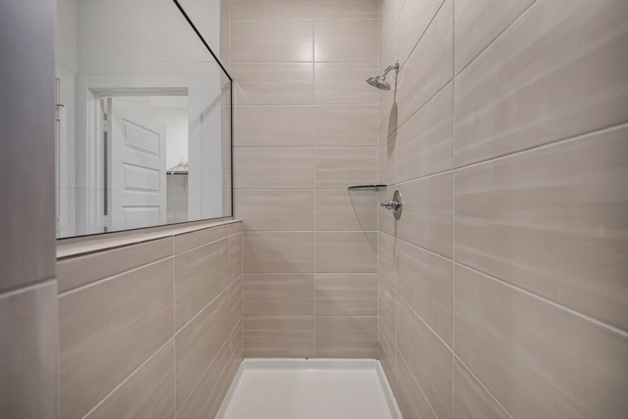 Representative interior finishes for a home built from the Brandy by Chesmar Homes in Buffalo Crossing, Cibolo (Image 20).