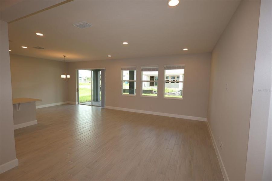 Spacious, unfurnished interior of a new home in Bay Lake Farms, St. Cloud (Image 42).