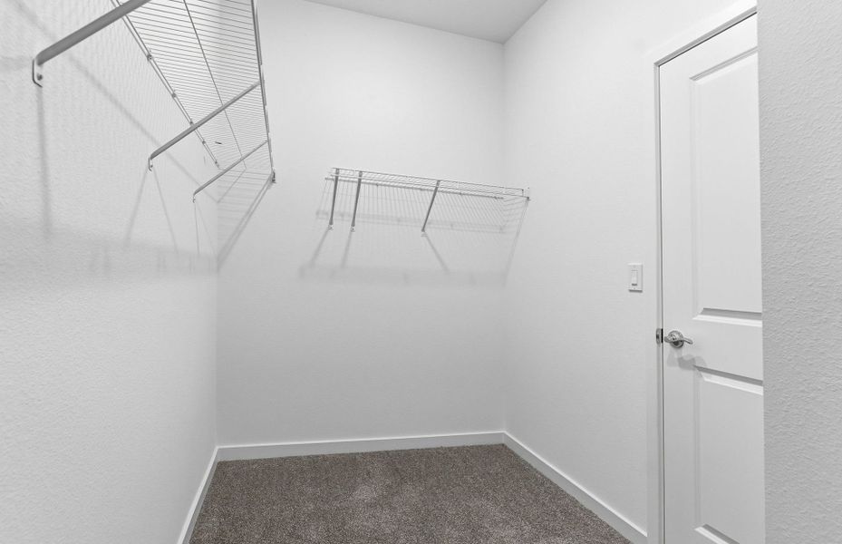 Spacious, unfurnished interior of a new home in Pioneer Ranch, Ocala (Image 16).