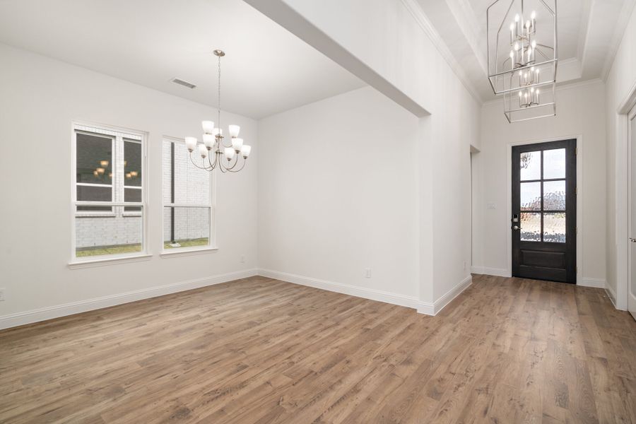 Spacious, unfurnished interior of a new home in Lake Breeze, Lavon (Image 25).