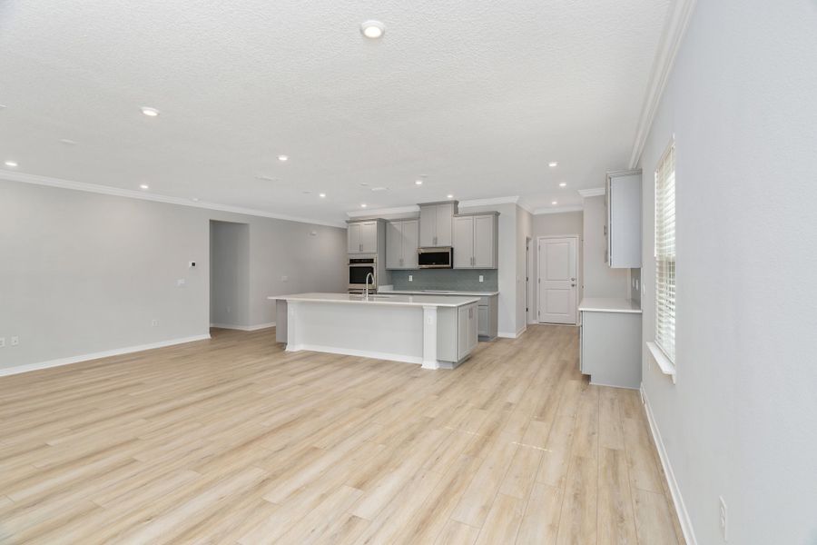 Representative unfurnished interior of a home built from the Drexel by Maronda Homes in Bellview Pointe, Bellview (Image 39).