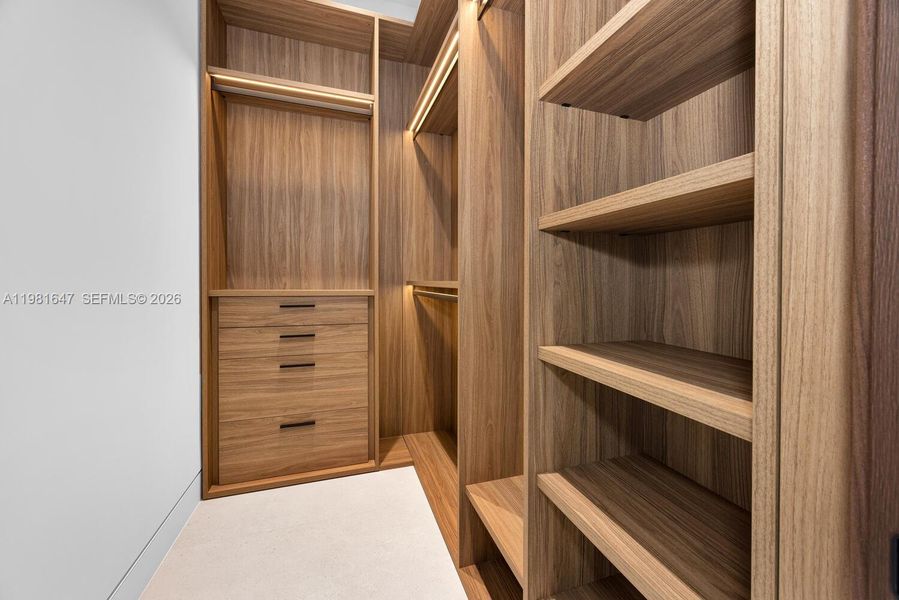 Image 74 of a home in .