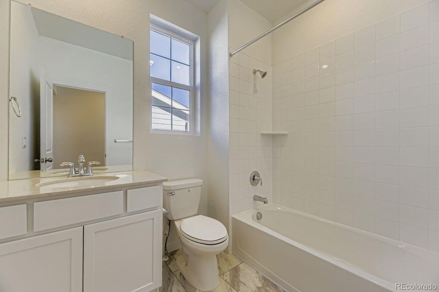 Furnished interior view inside a new home in Independence: The Pioneer Collection, Elizabeth (Image 6).