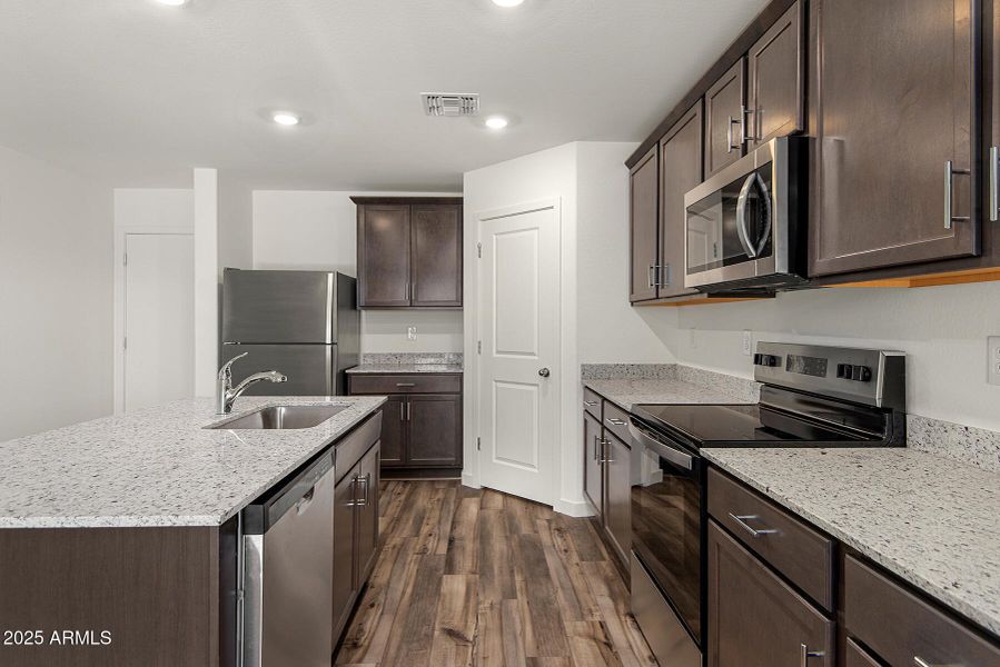 Southwest_Guadalupe_F_L_006