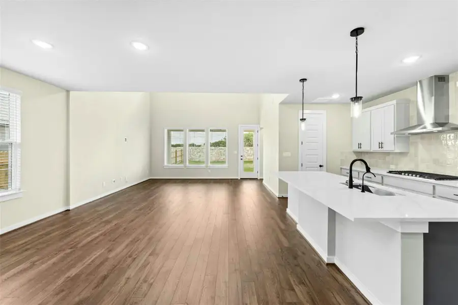 Spacious, unfurnished interior of a new home in East View Farms, Georgetown (Image 27).